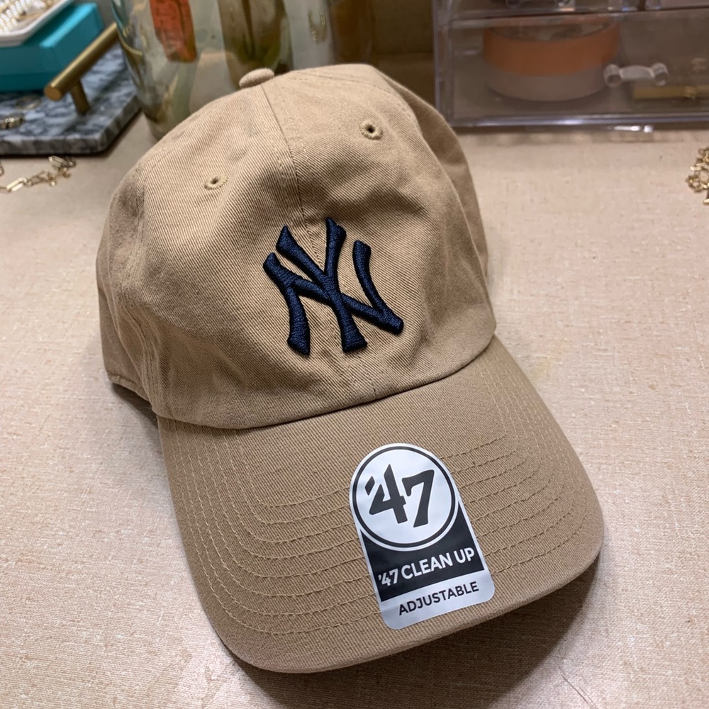 New York Yankees hat